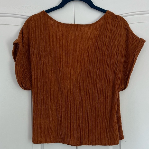 Orange wrap-style top with button detail size Medium - Picture 3 of 3